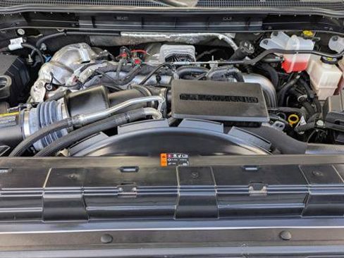 Used 2024 Chevrolet Silverado 2500 LT AWD/4WD image 31