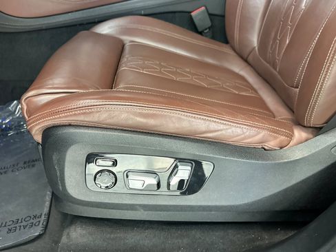 Used 2020 BMW X5 xDrive40i w/ M Sport Package AWD/4WD image 14