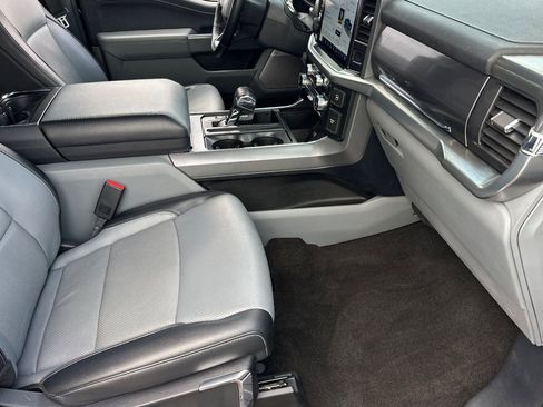 Used 2022 Ford F150 Lariat w/ Equipment Group 502A High image 15