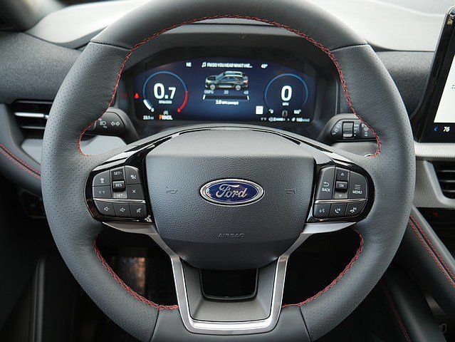 New 2026 Ford Explorer ST-Line w/ ST-Line Street Pack AWD/4WD image 18