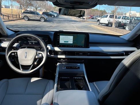 New 2026 Lincoln Aviator 2WD image 12