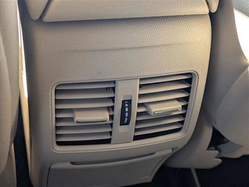 Used 2019 Mercedes-Benz GLA 250 image 14