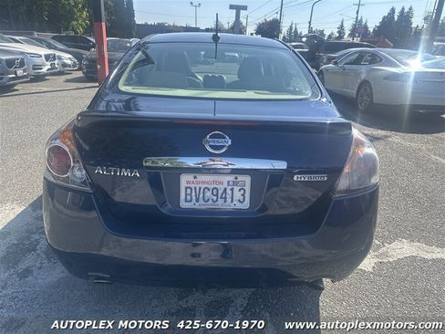 Used 2009 Nissan Altima Hybrid Sedan w/ Connection Pkg image 8