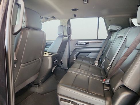 Used 2025 Chevrolet Tahoe LT RWD image 15