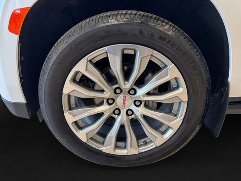 Used 2022 GMC Yukon Denali AWD/4WD image 9