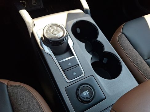 Used 2025 Ford Bronco Sport Outer Banks w/ Outer Banks Tech Package+ AWD/4WD image 18