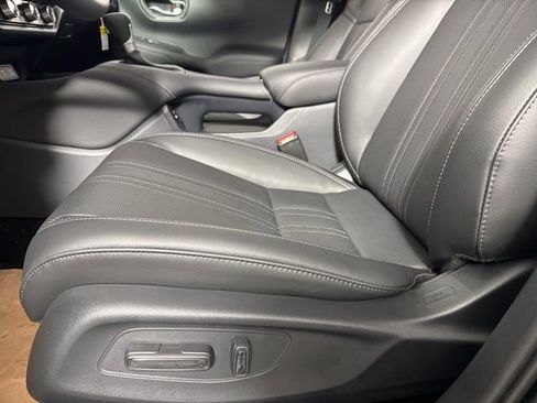 New 2026 Honda HR-V EX-L image 15
