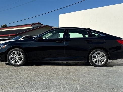 Used 2018 Honda Accord LX image 7