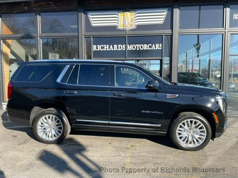 Used 2026 GMC Yukon Denali w/ Sun & Power Step Package image 2
