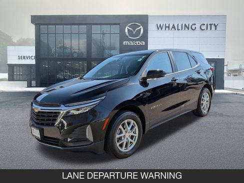 Used 2024 Chevrolet Equinox LT AWD/4WD image 2