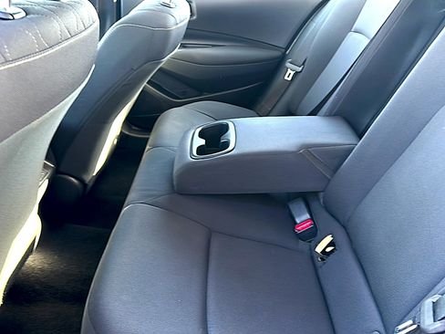 Used 2023 Toyota Corolla LE image 18