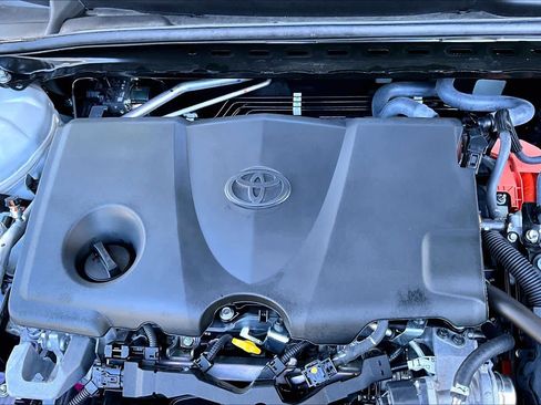 Certified 2025 Toyota Camry LE image 31