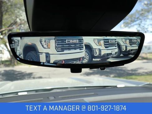 New 2026 GMC Yukon AT4 image 39