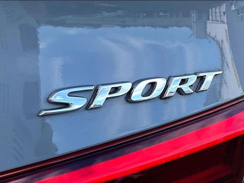 Used 2023 Honda Civic Sport image 9