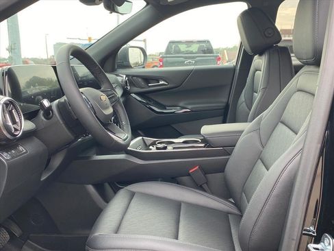 New 2026 Chevrolet Equinox LT w/ Convenience Package II FWD image 14