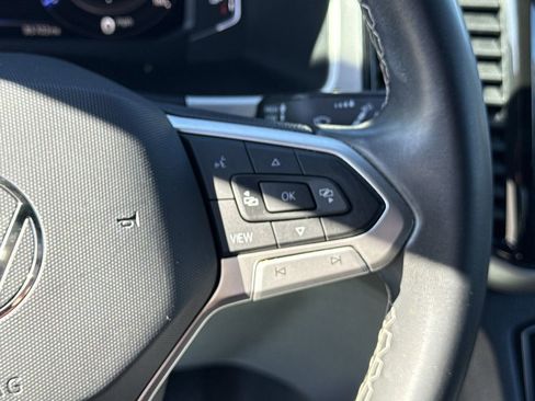 Used 2022 Volkswagen Atlas Cross Sport SE image 27