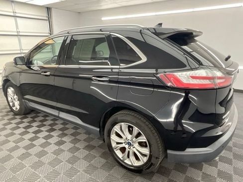 Used 2020 Ford Edge Titanium FWD image 12