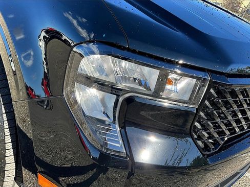 New 2025 Ford Maverick XLT w/ XLT Luxury Package image 34