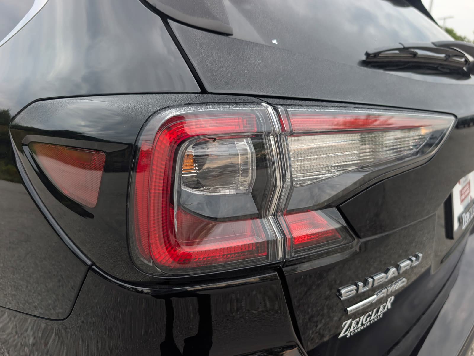 Certified 2025 Subaru Outback Premium AWD/4WD image 9