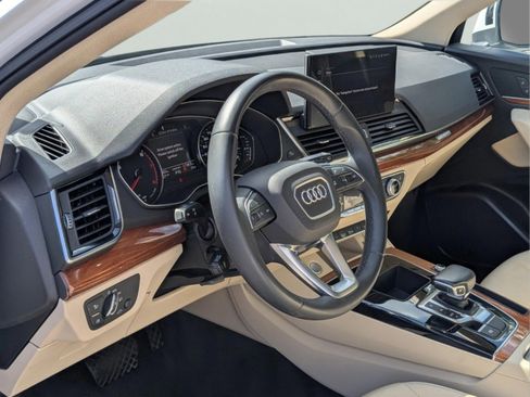 Used 2021 Audi Q5 Premium w/ Convenience Package AWD/4WD image 11