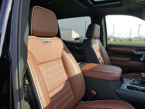 Used 2023 GMC Sierra 1500 Denali Ultimate image 32