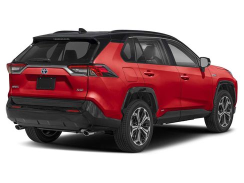 Used 2025 Toyota RAV4 XSE w/ Weather Package AWD/4WD image 2