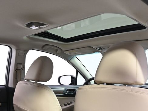 Used 2018 Subaru Outback 2.5i Limited image 17