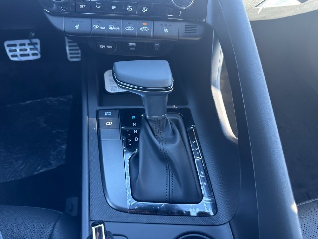 New 2026 Hyundai Elantra SEL Sport FWD image 17