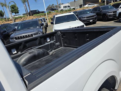 Used 2019 Ford F150 XLT w/ Equipment Group 302A Luxury RWD image 18