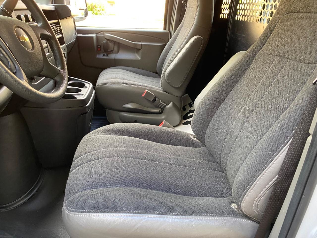Used 2024 Chevrolet Express 2500 w/ Driver Convenience Package RWD image 23