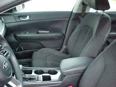 Used 2019 Kia Optima LX w/ LX 17" Wheel Package FWD image 18