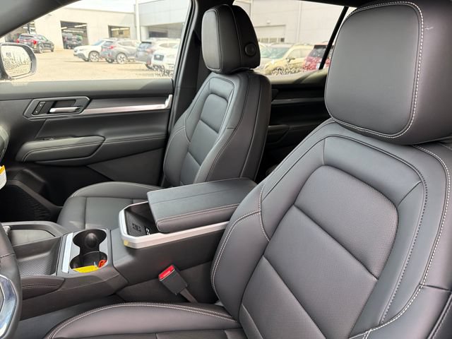 New 2027 GMC Terrain Elevation w/ Elevation Premium Package FWD image 18