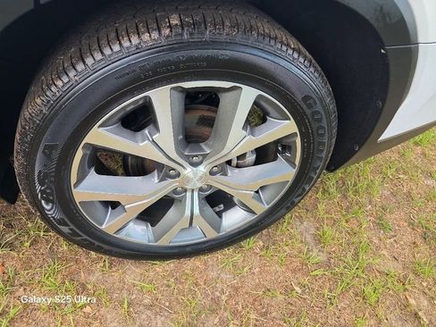 Used 2022 Hyundai Palisade SEL w/ Premium Package FWD image 9