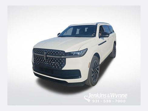 New 2026 Lincoln Navigator Black Label AWD/4WD image 1