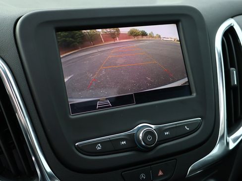 Used 2024 Chevrolet Equinox LT w/ LPO, Floor Liner Package FWD image 6