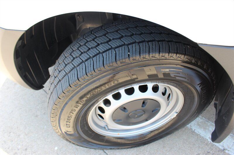 Used 2026 Mercedes-Benz Sprinter 2500 image 38