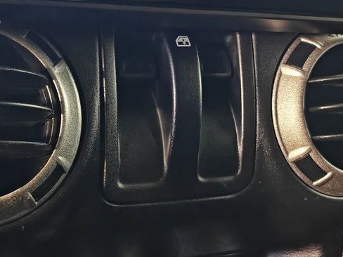 Used 2016 Jeep Wrangler Sport w/ Quick Order Package 24S image 7