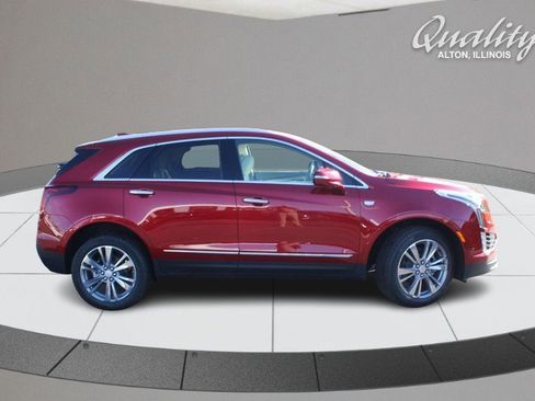 New 2026 Cadillac XT5 Premium Luxury image 2