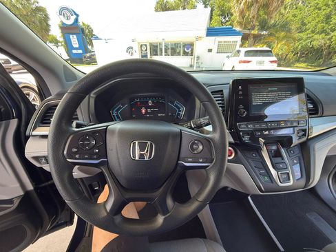 Used 2019 Honda Odyssey EX image 14