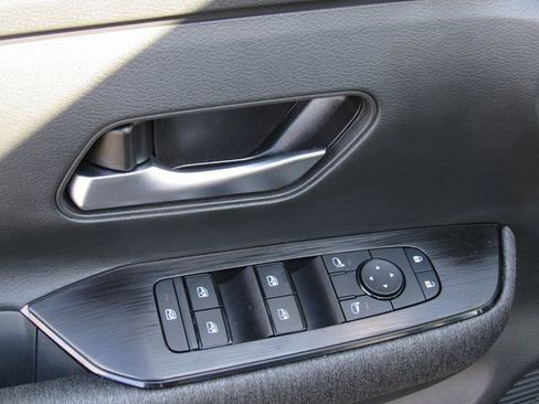 New 2026 Nissan Kicks SV w/ SV Premium Package image 11