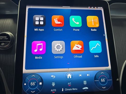 Certified 2025 Mercedes-Benz GLC 300 4MATIC image 21