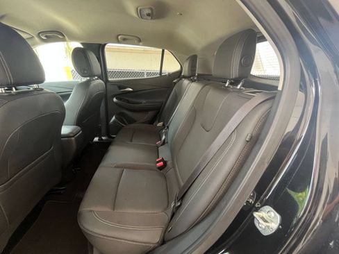 Used 2025 Buick Encore GX Preferred FWD image 24