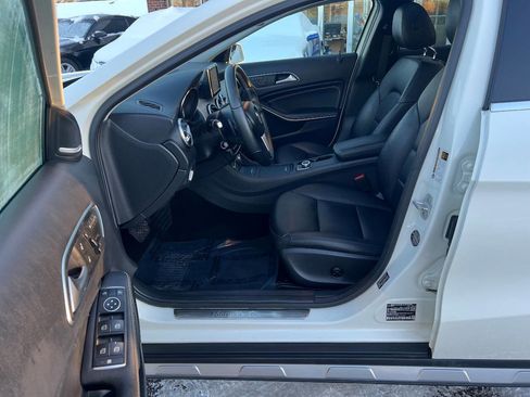 Used 2015 Mercedes-Benz GLA 250 4MATIC w/ Multimedia Package image 17