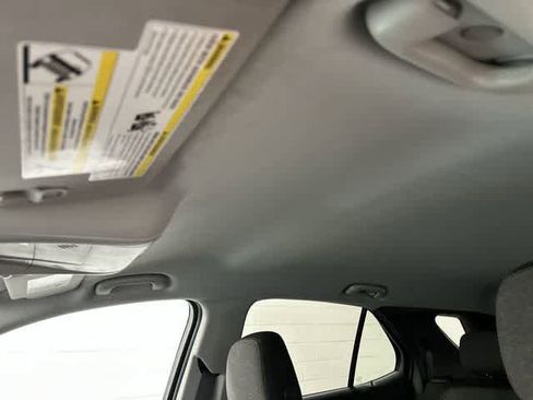 Used 2024 Chevrolet Equinox LT FWD image 27
