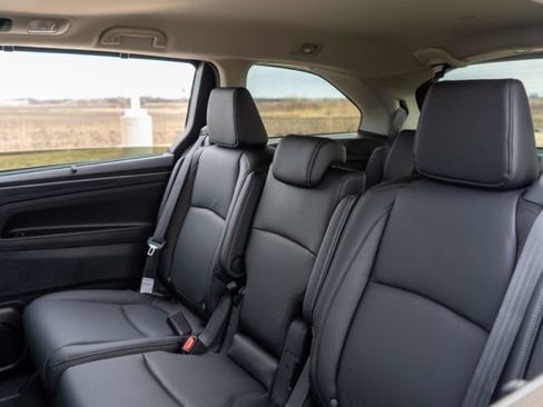 Used 2024 Honda Odyssey EX-L image 17