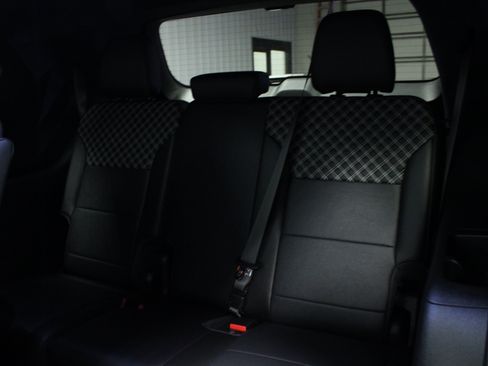 Used 2026 GMC Acadia Denali w/ LPO, Floor Liner Package AWD/4WD image 14