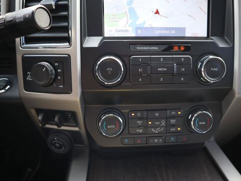 Used 2021 Ford F250 Lariat AWD/4WD image 46