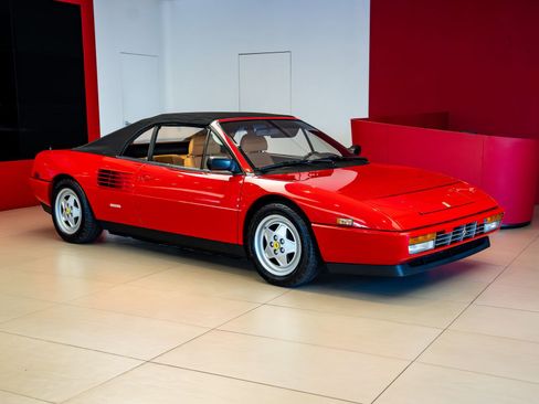 Used 1989 Ferrari Mondial T Cabriolet RWD image 31