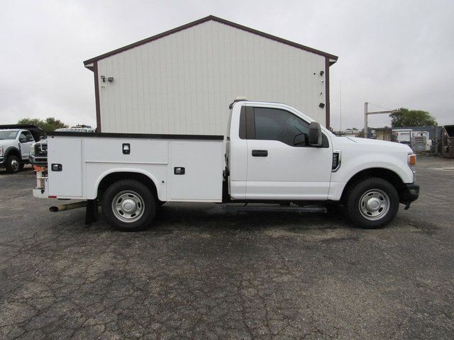 Used 2021 Ford F250 XL RWD image 2