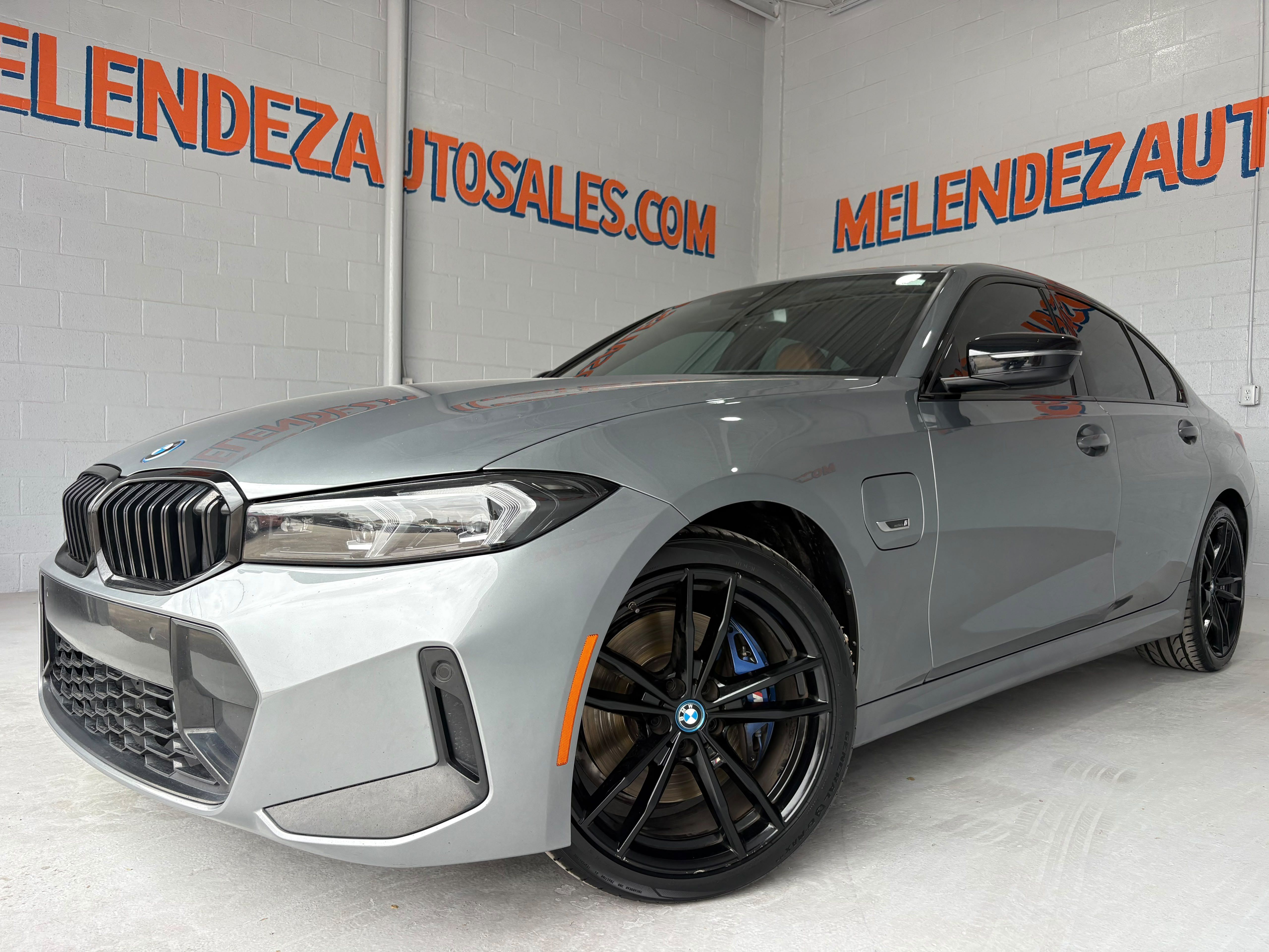 Used 2023 BMW 330e w/ M Sport Package RWD image 1